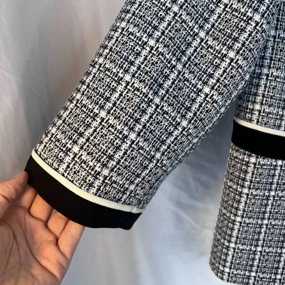 Kasper Bold Tweed Contrast Trim Cropped Career Blazer Academia Office Size 12 - Picture 5 of 9